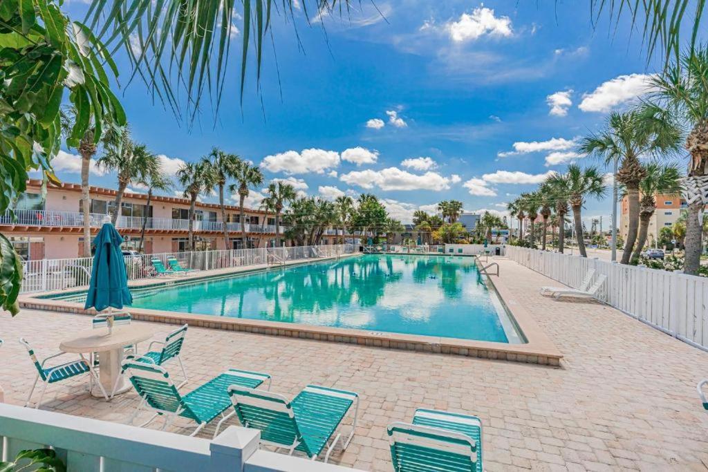 Belleview Gulf Condos Clearwater Beach Exterior photo